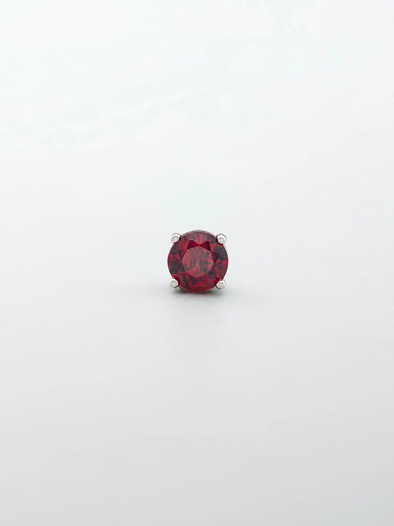 Natural Garnet 4-Prong Solitaire S925 Stud Earrings
