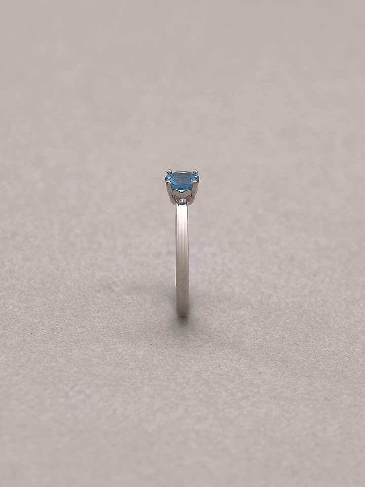 Natural Blue Topaz 5mm Round Solitaire 4-Prong Ring S925