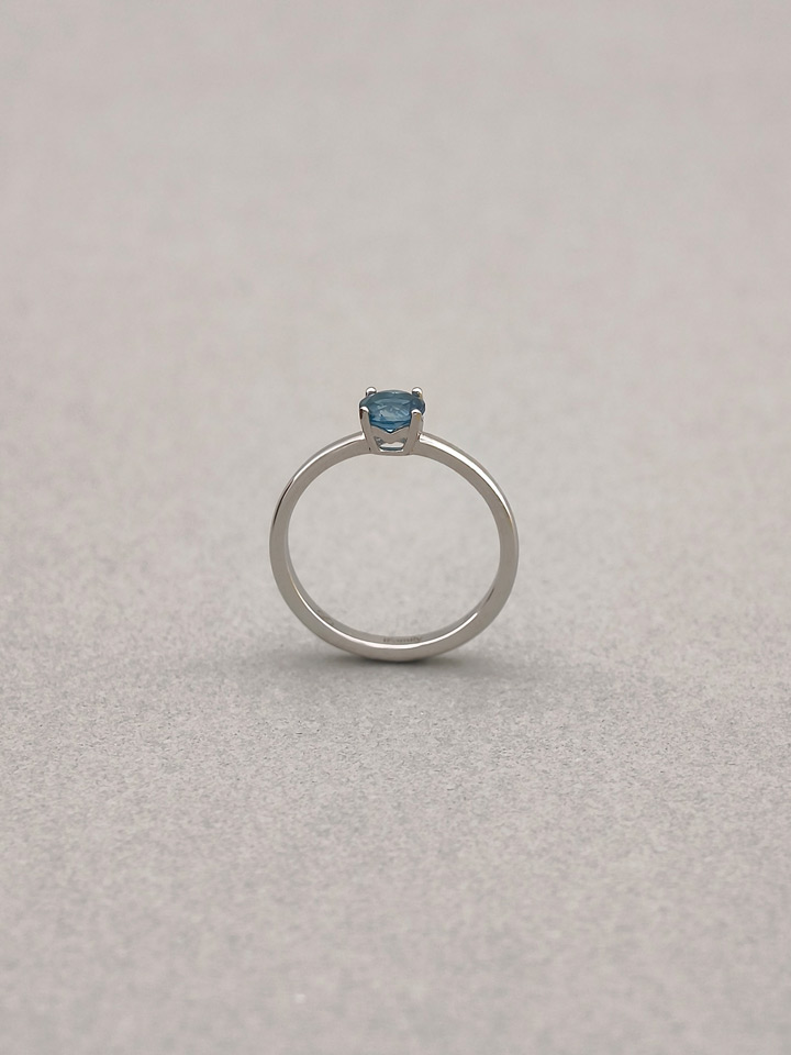Natural London Blue Topaz 5mm Round Solitaire 4-Prong Ring S925