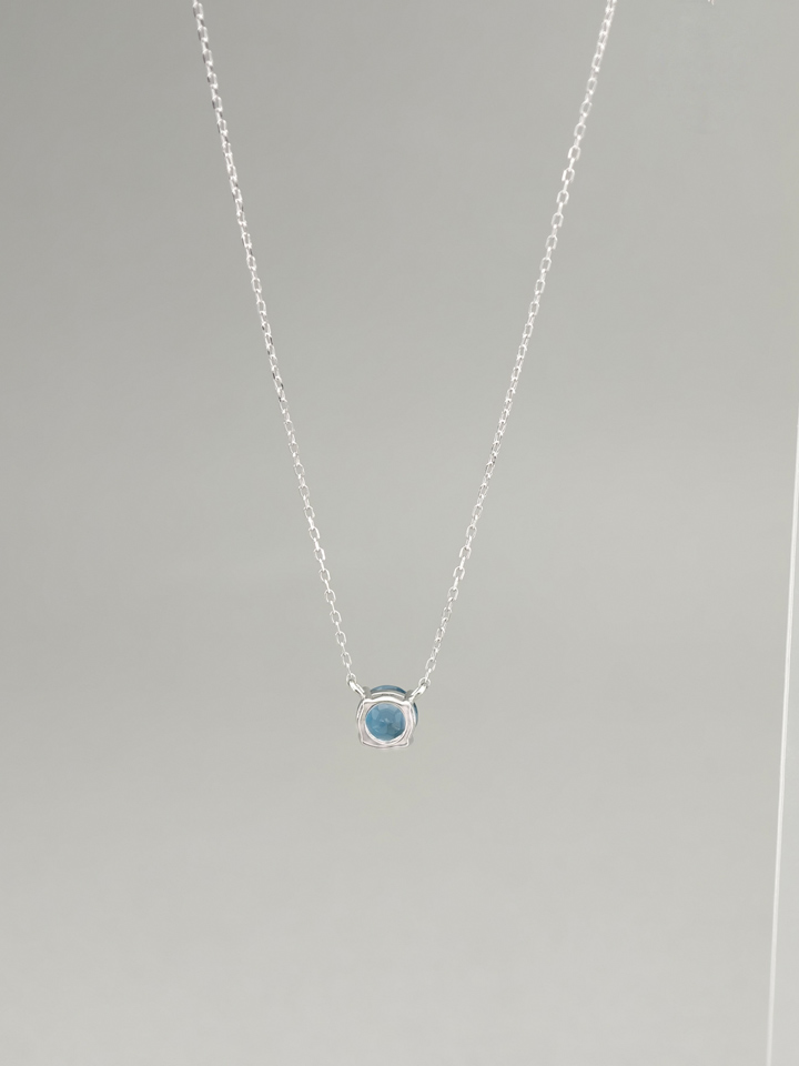 Natural London Blue Topaz 4-Prong Solitaire Pendant Necklace S925