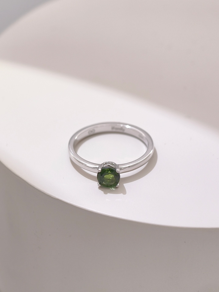 Anillo Solitario Turmalina Verde Natural Redonda 5 mm 4 Garras Plata 925