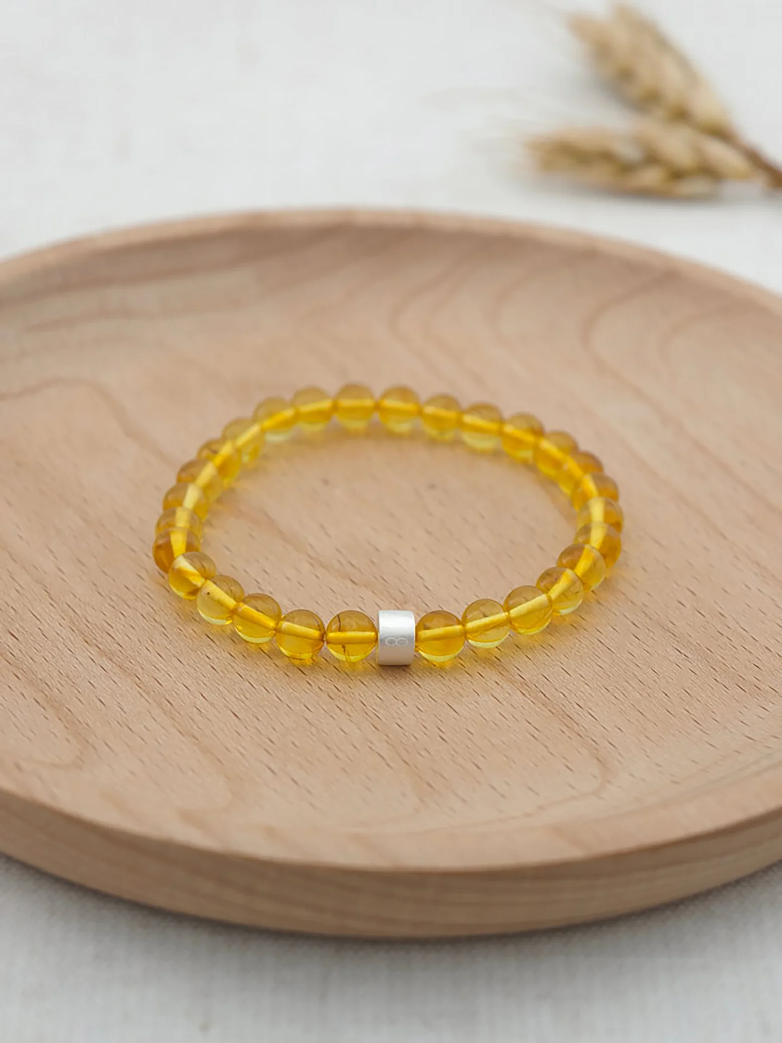 Goldener Bernstein-Armband mit 925er Silber Röhrchen