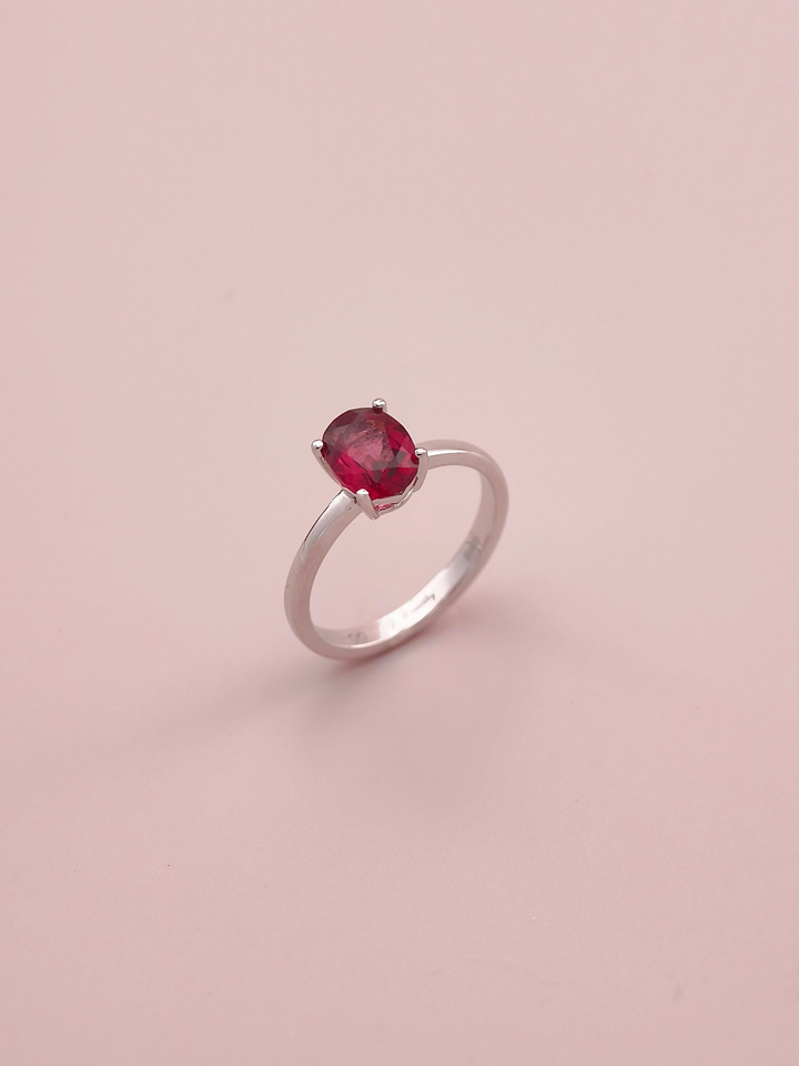 Natural Pyrope Garnet 6x8mm Oval Solitaire 4-Prong Ring S925