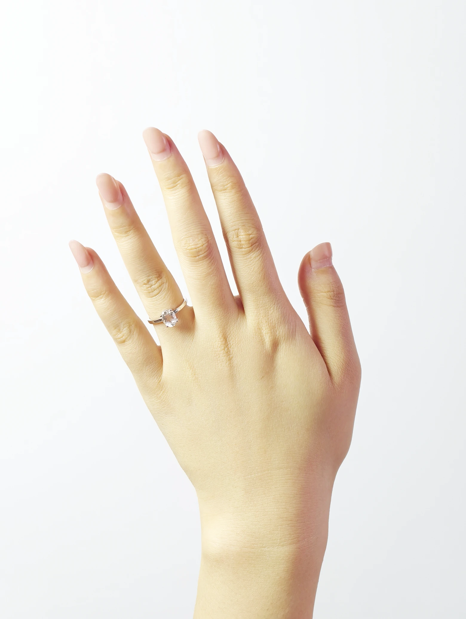 Anillo Solitario Cuarzo Transparente Natural Ovalada 6 x 8 mm 4 Garras Plata 925