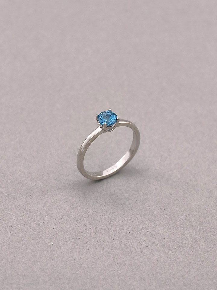 Natural Blue Topaz 5mm Round Solitaire 4-Prong Ring S925