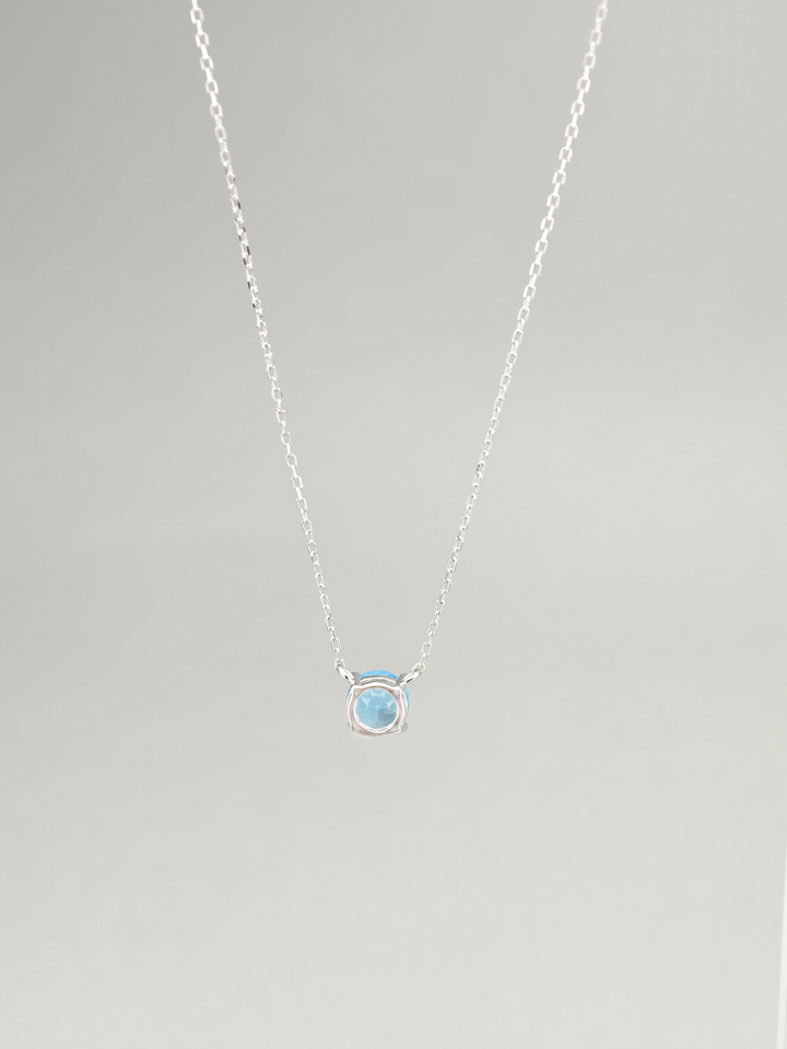Collier Pendentif Solitaire Topaze Bleue Naturelle 4 Griffes Argent 925