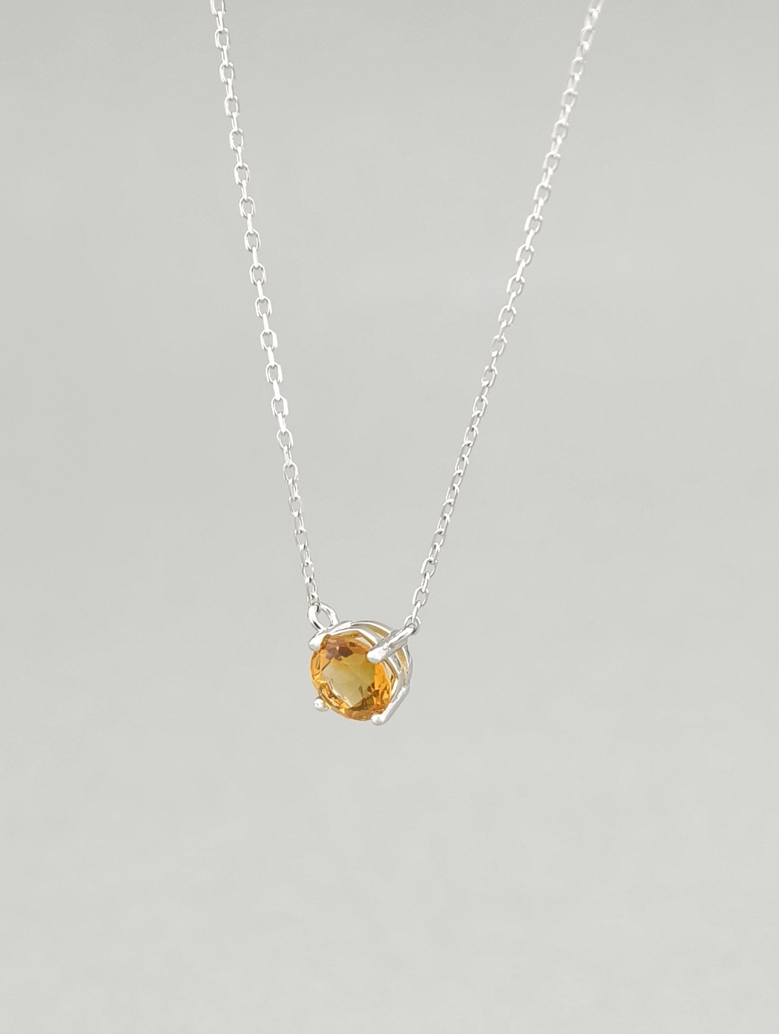 Collier Pendentif Solitaire Citrine Naturelle 4 Griffes Argent 925