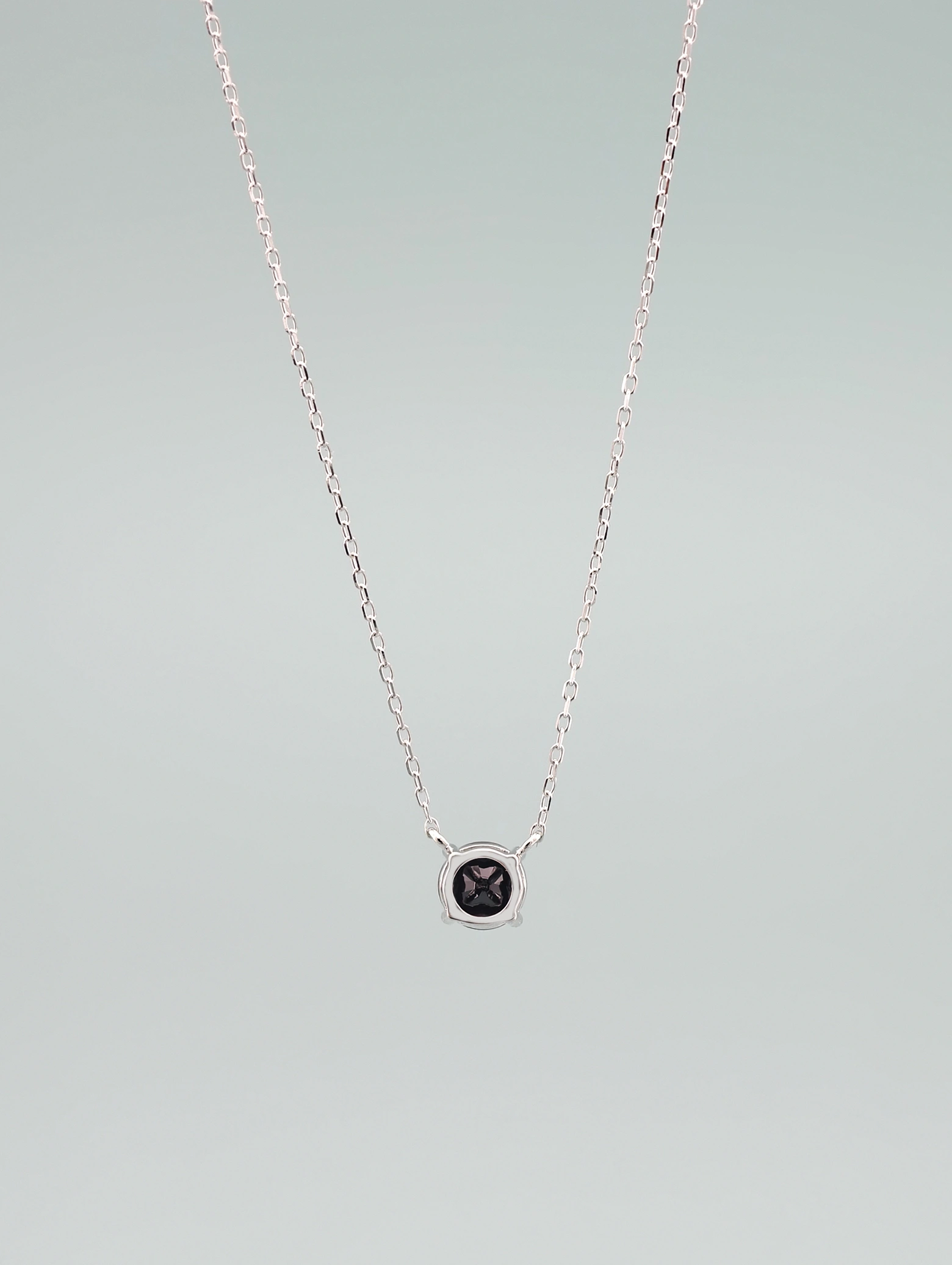 Collier Pendentif Solitaire Spinelle Noire Naturelle 4 Griffes Argent 925
