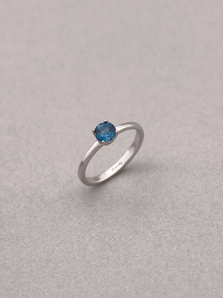 Natural London Blue Topaz 5mm Round Solitaire 4-Prong Ring S925