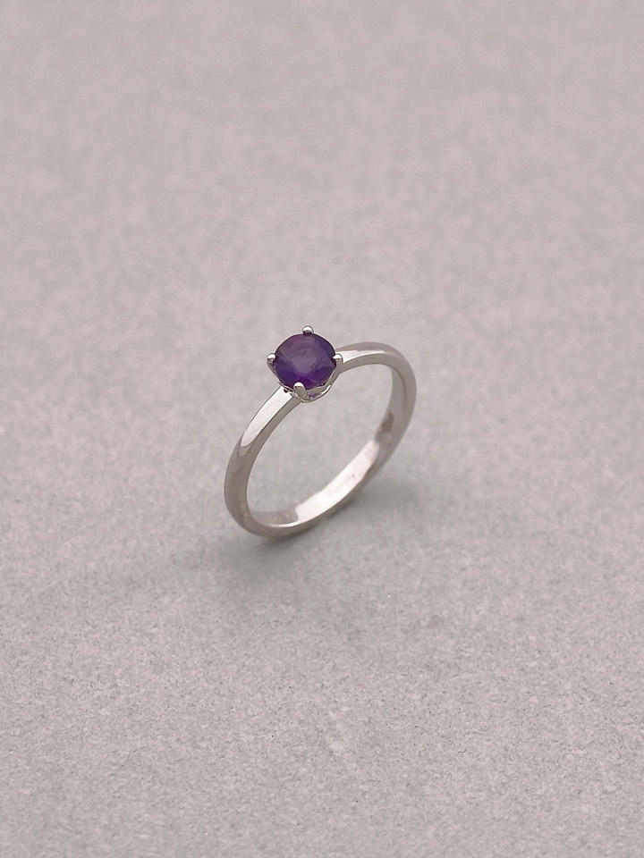 Natural Amethyst 5mm Round Solitaire 4-Prong Ring S925